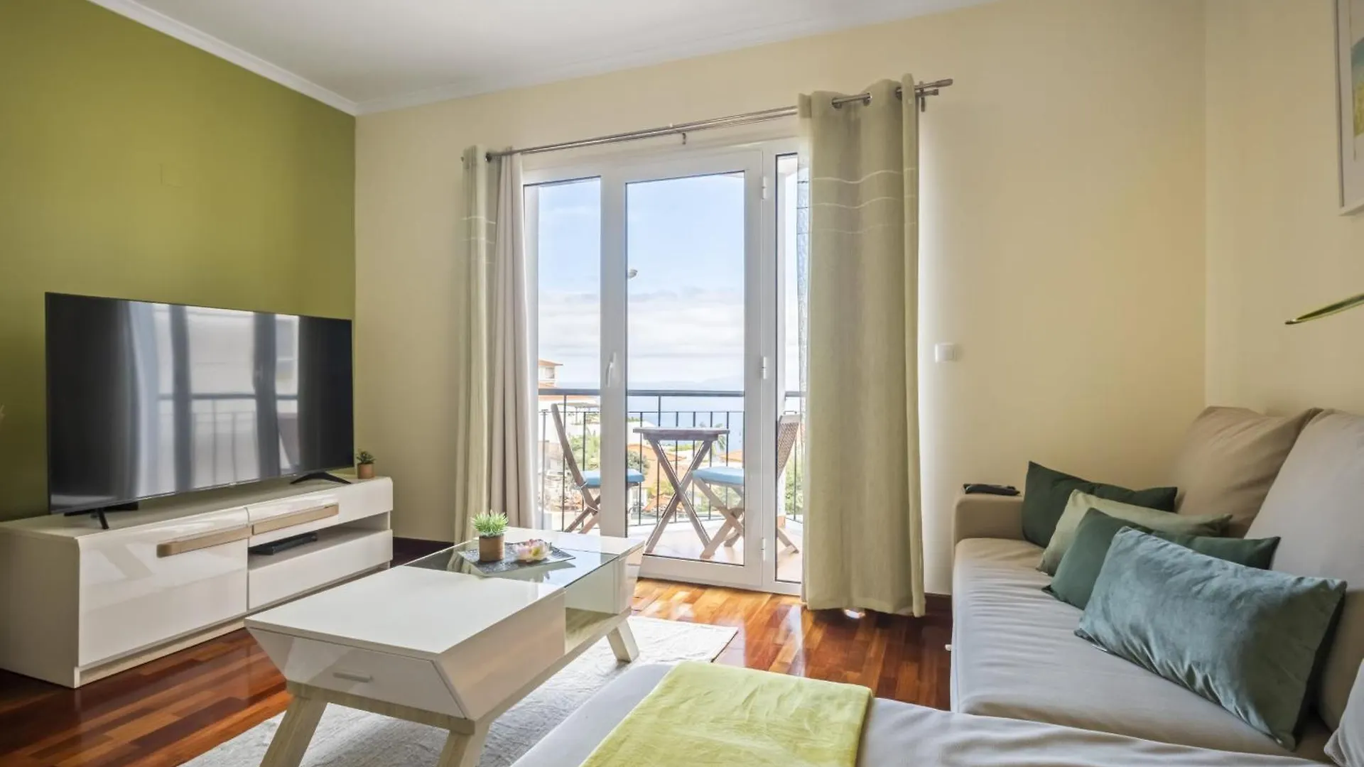 Sea View Apartment Santa Cruz - Madeira 0*,  Portugal